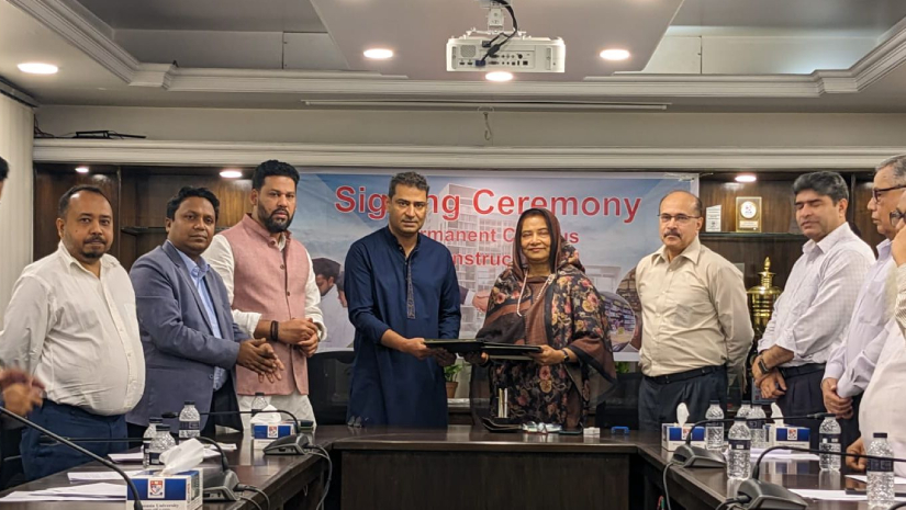 চুক্তি স্বাক্ষর অনুষ্ঠানে উপস্থিত প্রাইমএশিয়া বিশ্ববিদ্যালয় ও ডেভেলপার কোম্পানির সদস্যবৃন্দ
