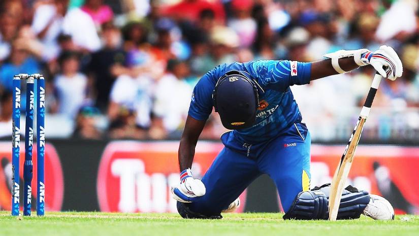 এশিয়া কাপের ফাইনালে চরম ব্যাটিং বিপর্যয় নেমে আসে স্বাগতিক লঙ্কানদের। 