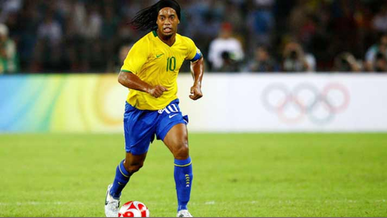 ১৫ অক্টোবর ঢাকা আসছেন রোনালদিনহো