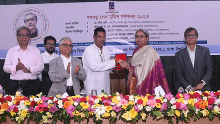 মরণোত্তর ‘বঙ্গবন্ধু স্বর্ণপদক’ পেলেন বেবী মওদুদ
