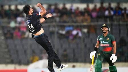 ঘরের মাঠেও বিশাল পরাজয় বাংলাদেশের 
