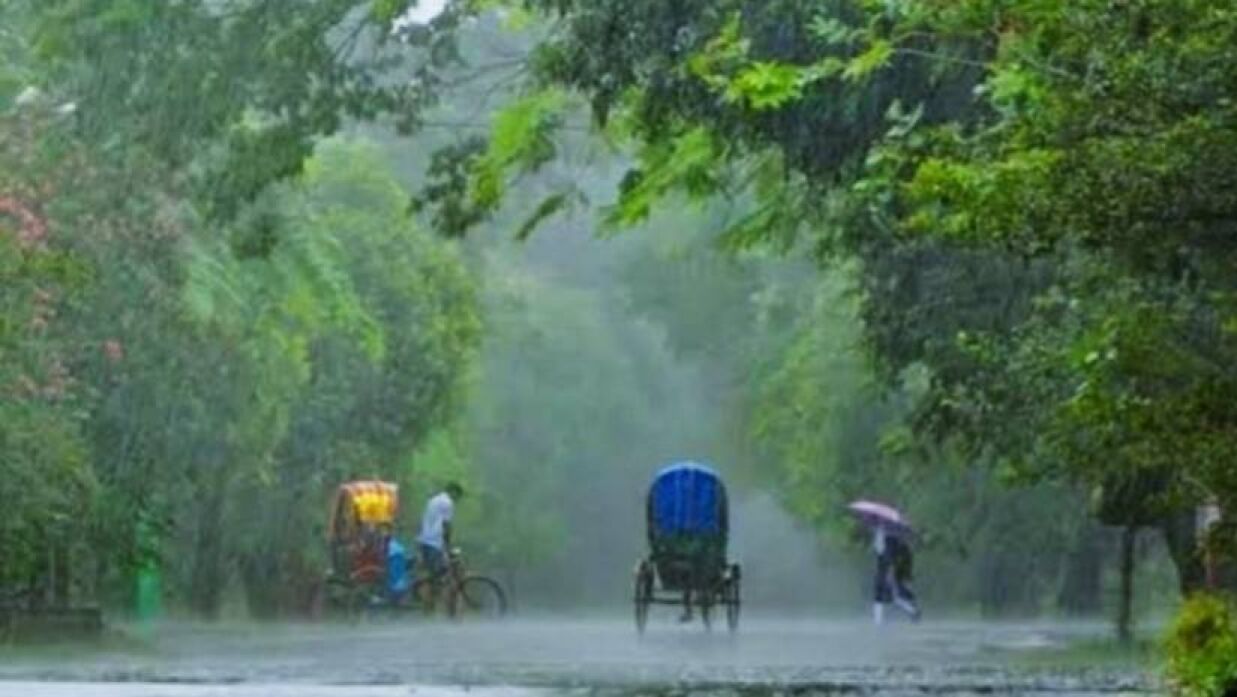 বৃষ্টি কমবে কবে, জানাল আবহাওয়া অফিস