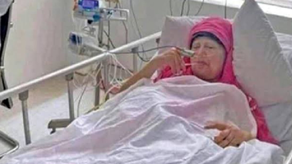 হাসপাতালে চিকিৎসাধীম বেগম খালেদা জিয়া