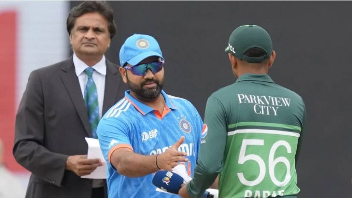 আগামীকাল শনিবার মুখোমুখি হচ্ছে দুই চিরপ্রতিন্দ্বন্দি ভারত ও পাকিস্তান