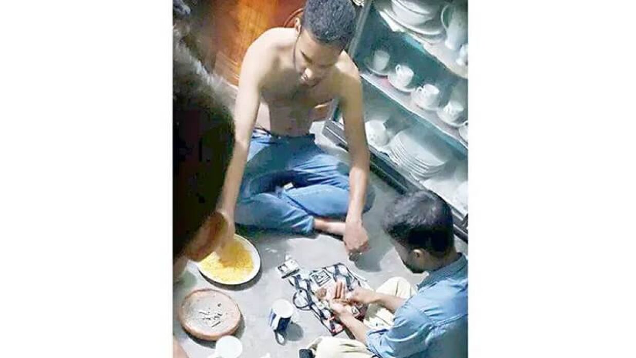 মাদকের আসরে ছাত্রলীগ নেতা জিসানুর জামান জিসান