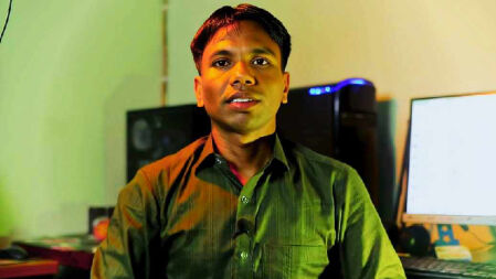 রাজমিস্ত্রী-সিকিউরিটি গার্ড থেকে ফ্রিল্যান্সার, মাসে আয় আড়াই লাখ