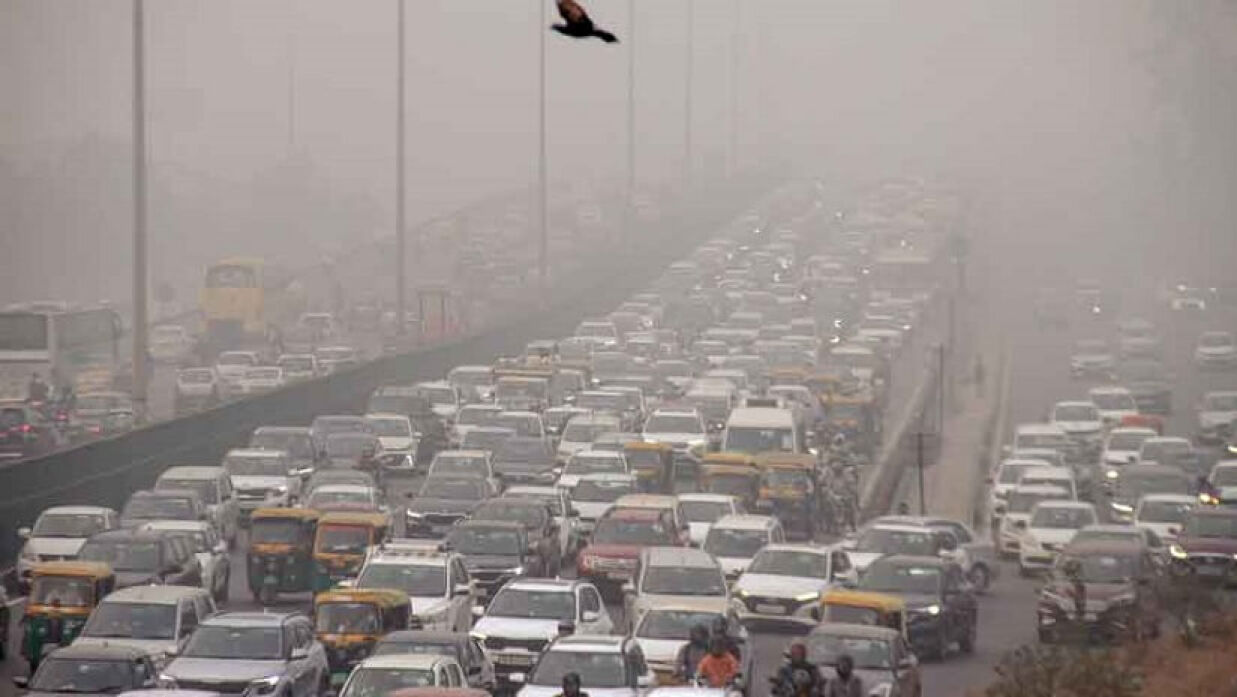 ভারতের দিল্লির দূষণ পরিস্থিতি ভয়ানক পর্যায়ে পৌঁছেছে