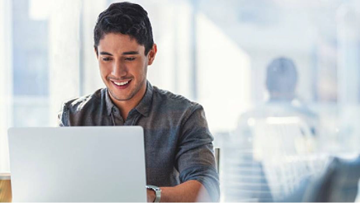 পুরুষ কর্মী নেবে মীনা বাজার, বেতন ছাড়াও আছে সুযোগ-সুবিধা