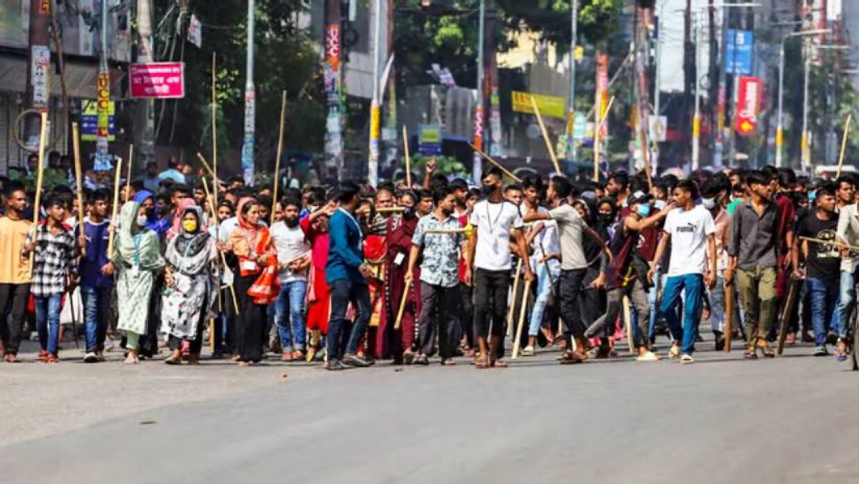 ২৫টি পোশাক কারখানা ‘অনির্দিষ্টকালের জন্য’ বন্ধ ঘোষণা 