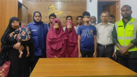 বন্ধুর শখ পূরণ করতে টাকা চুরি করে ৩ স্কুলশিক্ষার্থী কক্সবাজারে