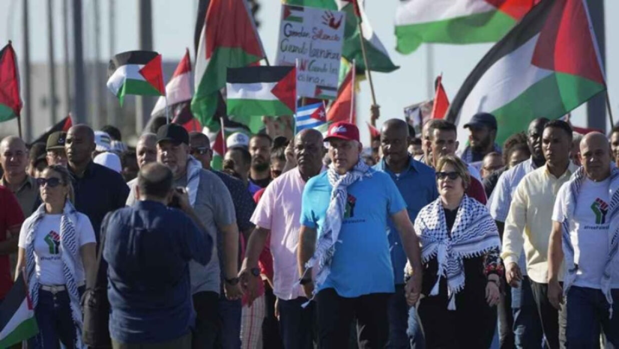 কিউবার প্রেসিডেন্টের নেতৃত্বে ইসারায়েল বিরোধী বিক্ষোভ