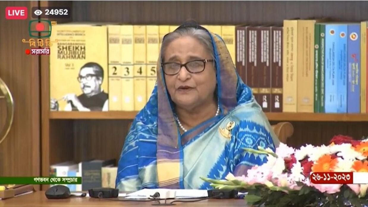 মেয়েরা পাসে ৩.৮১ শতাংশ এগিয়ে, ছেলেদের বেশি পড়তে বললেন প্রধানমন্ত্রী