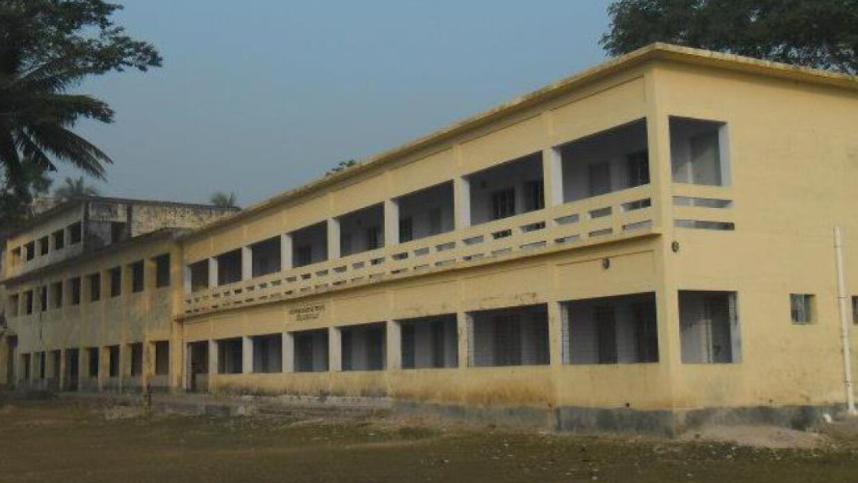 খলিশাপুর উচ্চ মাধ্যমিক বিদ্যালয়