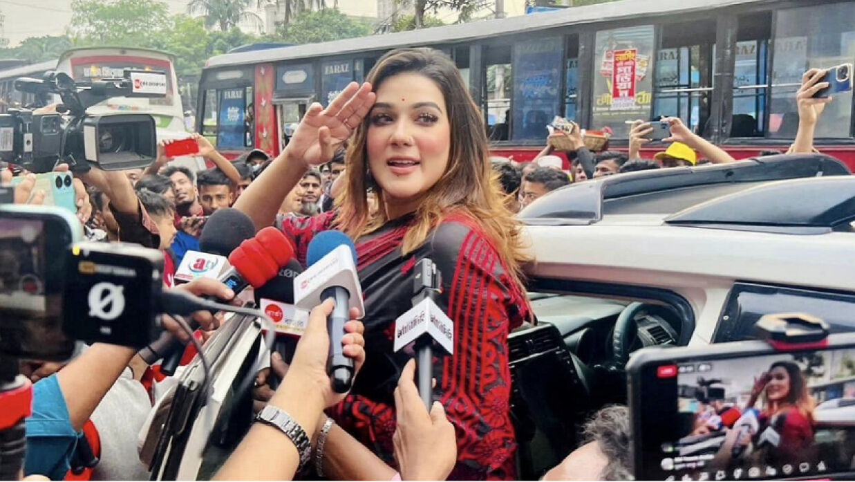 অভিনেত্রী মাহিয়া মাহি