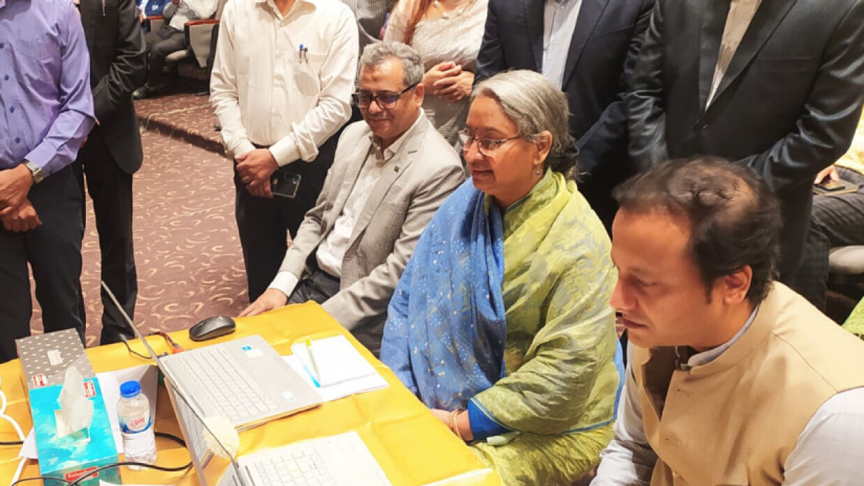 লটারির মাধ্যমে ভর্তি কার্যক্রমের উদ্ধোধন করেন শিক্ষামন্ত্রী