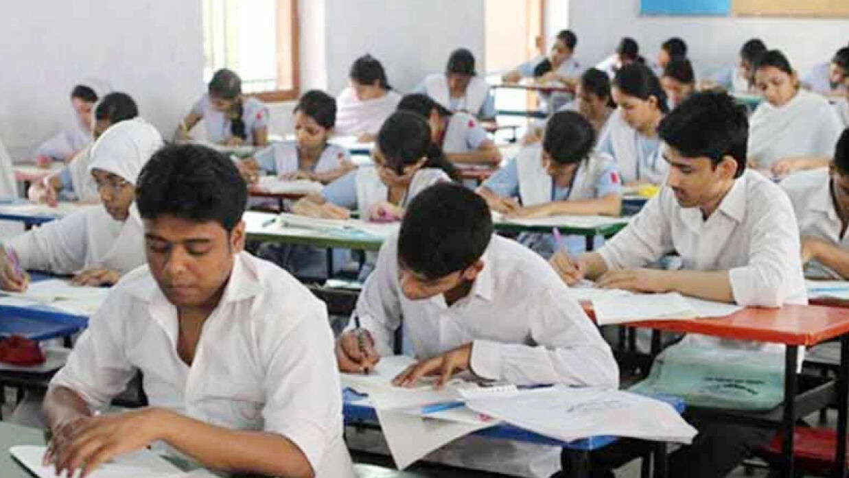 নতুন শিক্ষাক্রমে শুধু ১০ম শ্রেণির পাঠ্যসূচির ভিত্তিতে হবে এসএসসি পরীক্ষা