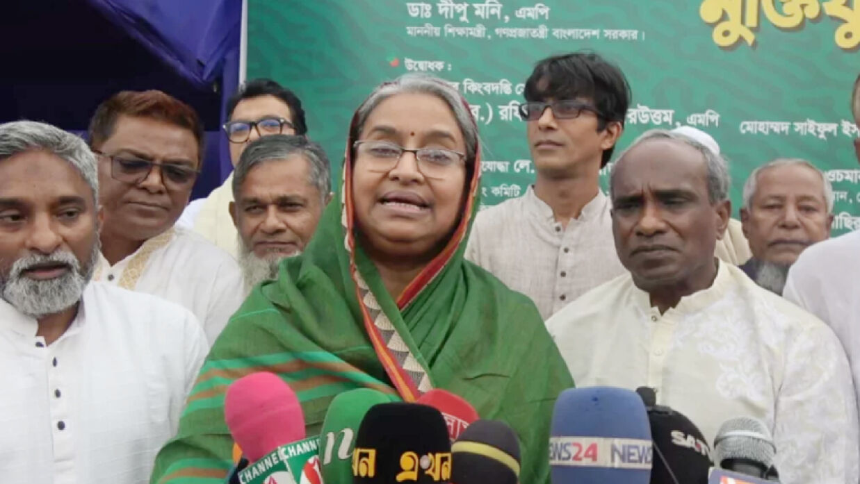 বক্তব্য রাখছেন শিক্ষামন্ত্রী ডা.দীপু মনি