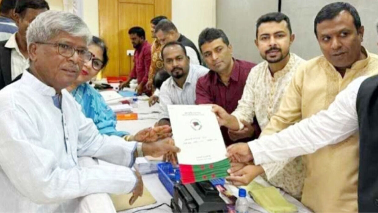 জাহাঙ্গীরনগর বিশ্ববিদ্যালয়ের সাবেক উপাচার্য অধ্যাপক আনোয়ার হোসেন