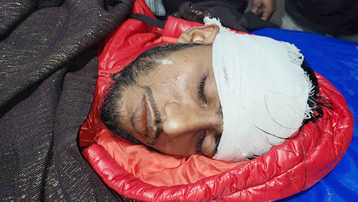 আহত ছাত্রলীগ কর্মী