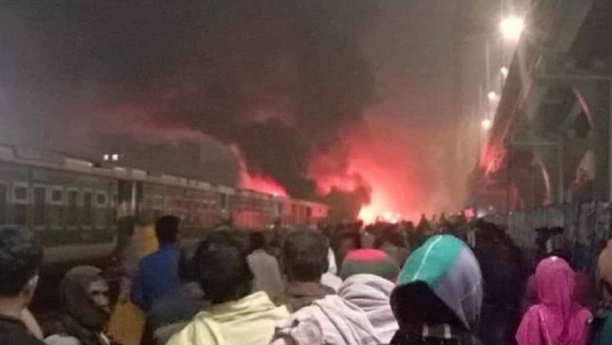 হাবিবুরের চোখের সামনে পুড়ে মারা যায় বোন-ভাগনে 