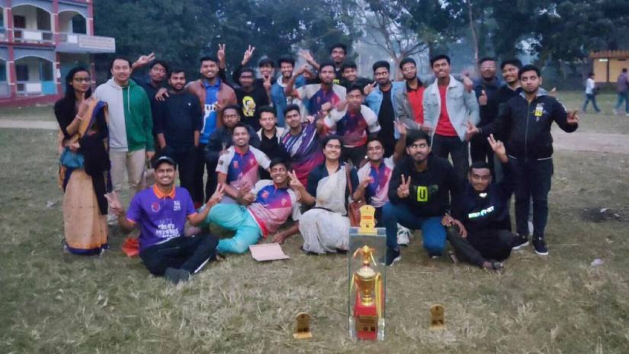 রবীন্দ্র বিশ্ববিদ্যালয়ে বিজয় দিবস ক্রিকেট টুর্নামেন্টে চ্যাম্পিয়ন ম্যানেজমেন্ট বিভাগ