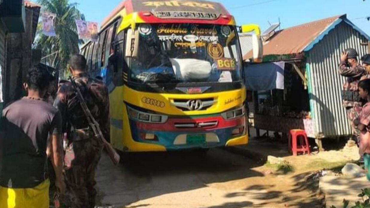 স্বাধীনতার পর যে উপজেলায় প্রথম গেল বাস