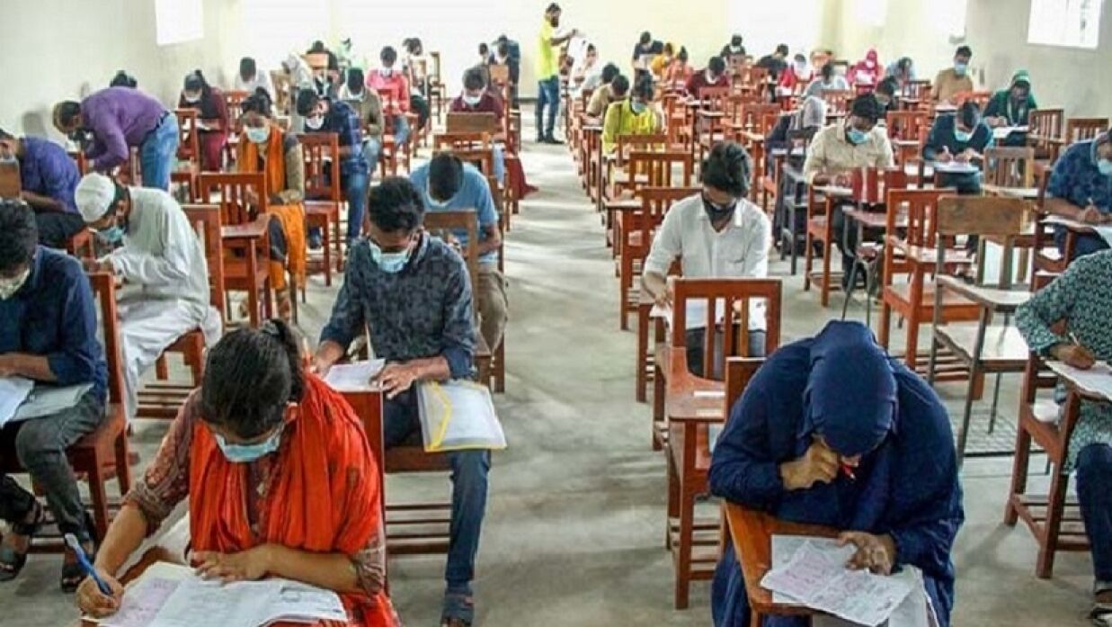 বিভিন্ন বিশ্ববিদ্যালয়ের ভর্তি পরীক্ষার আবেদন চলছে