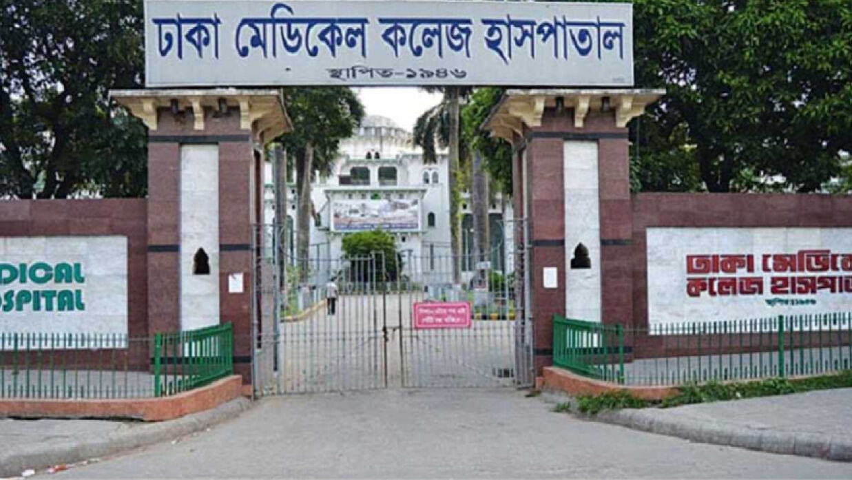 সায়দাবাদে ভোটকেন্দ্রে ককটেল বিস্ফোরণ