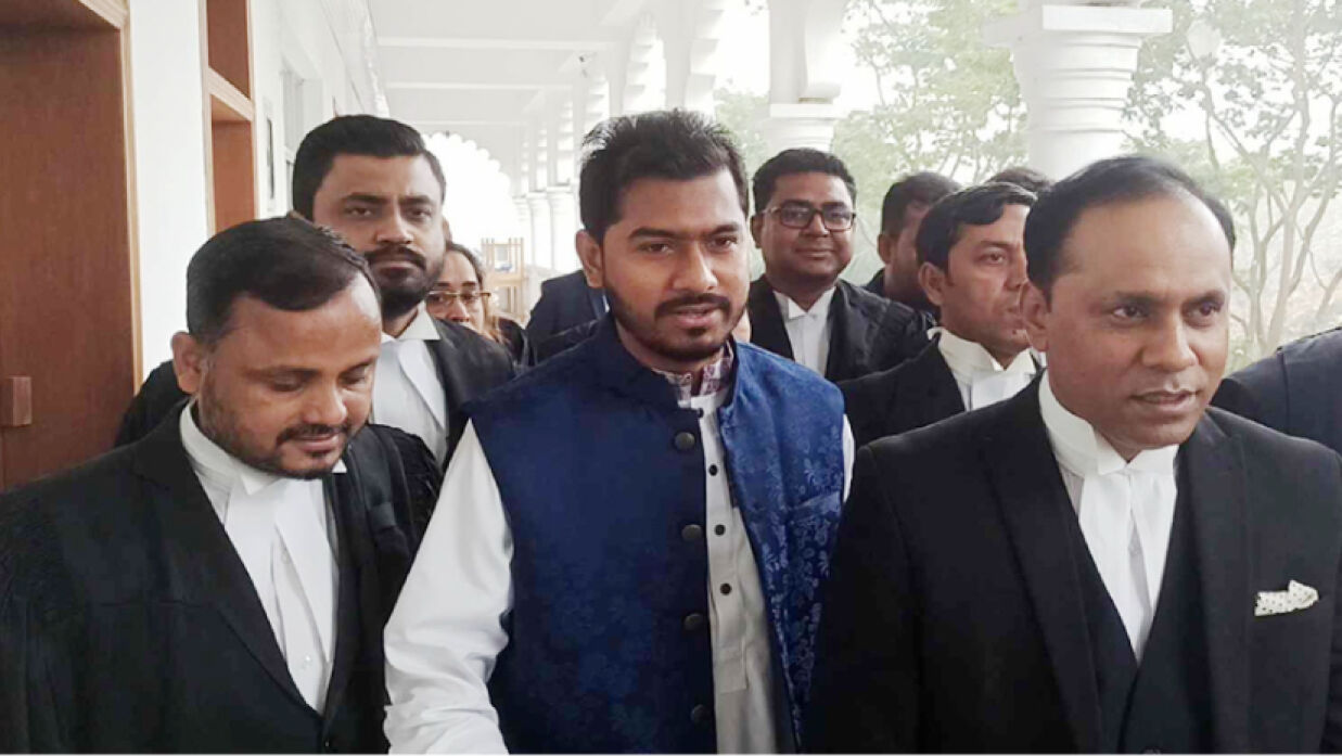 আদালতে নুরুল হক নুর