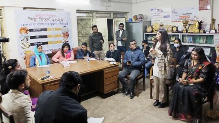 ভাপা না চিতই, কোন পিঠা সেরা—জবিতে বিতর্ক