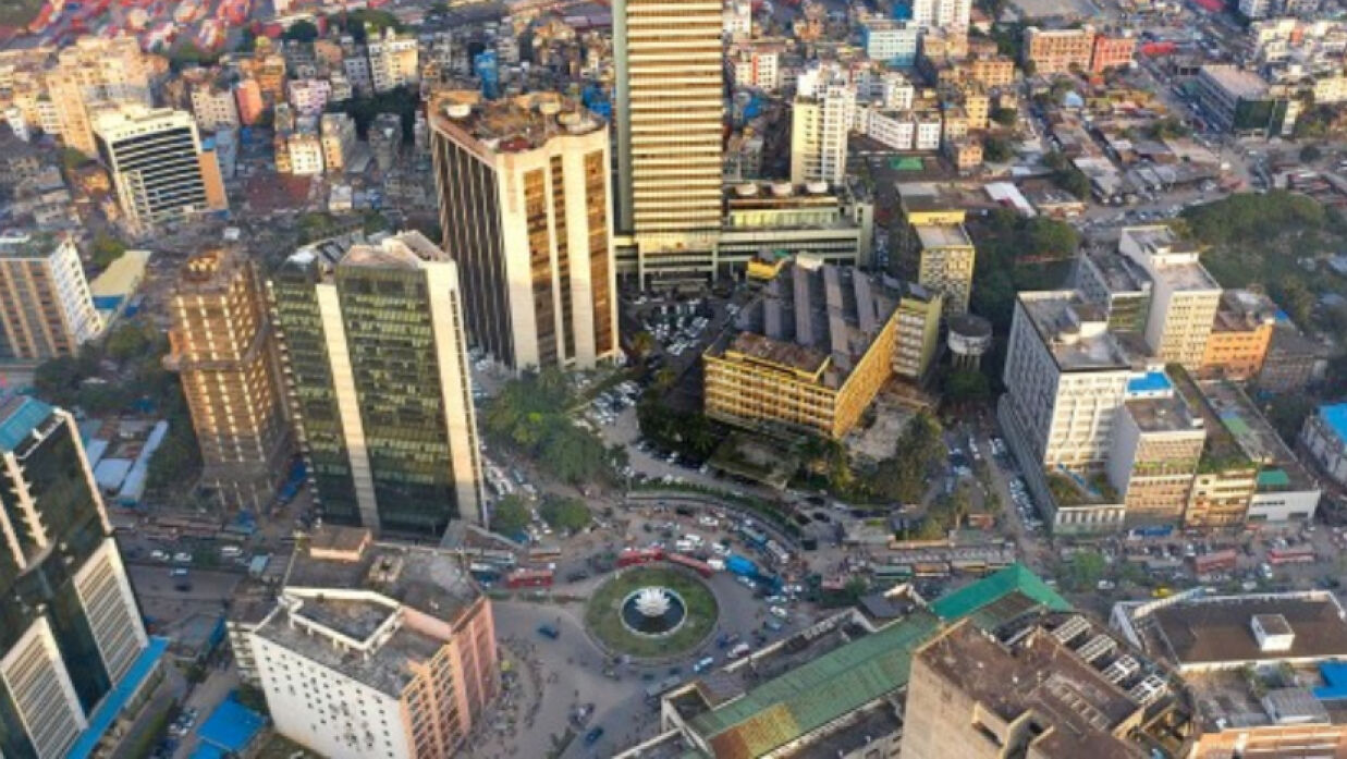 রাজধানীর ব্যস্ততম এলাকা মতিঝিল