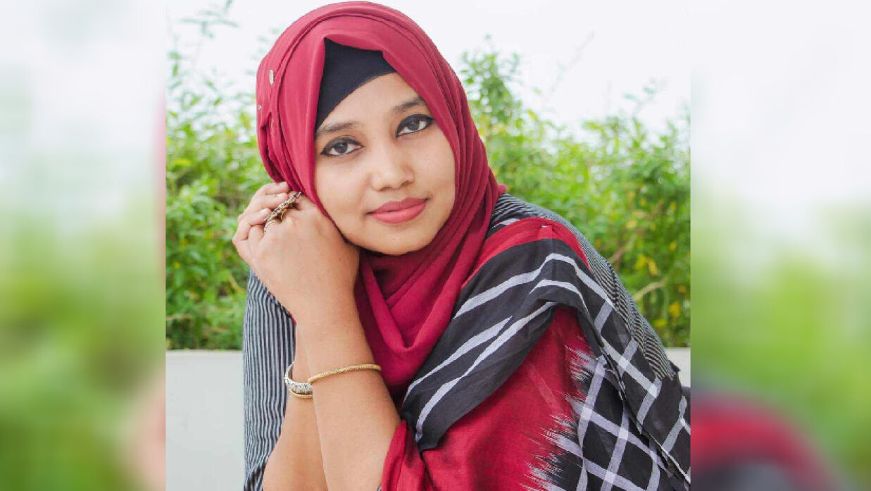 ড্যাফোডিল ইন্টারন্যাশনাল ইউনিভার্সিটির সিএসই বিভাগের প্রভাষক ফায়াজুন্নেসা চৌধুরী