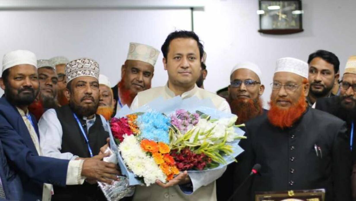 স্বাধীনতা মাদ্রাসা শিক্ষক পরিষদের সঙ্গে মতবিনিময় শেষে শিক্ষামন্ত্রী