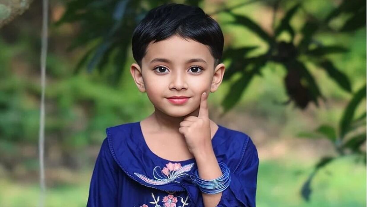 বিদ্যালয়ে জীবনের প্রথম ক্লাস করা হলো না আদিবার