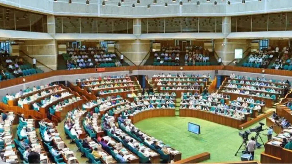 ইতিহাসে সবচেয়ে ছোট বিরোধী দল নিয়ে শুরু হল দ্বাদশ সংসদ 