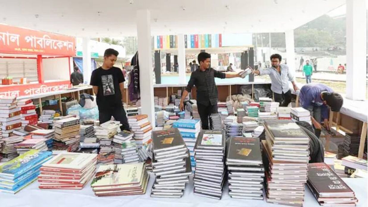 বইমেলার সব প্রস্তুতি সম্পন্ন, অপেক্ষা প্রধানমন্ত্রীর উদ্বোধনের