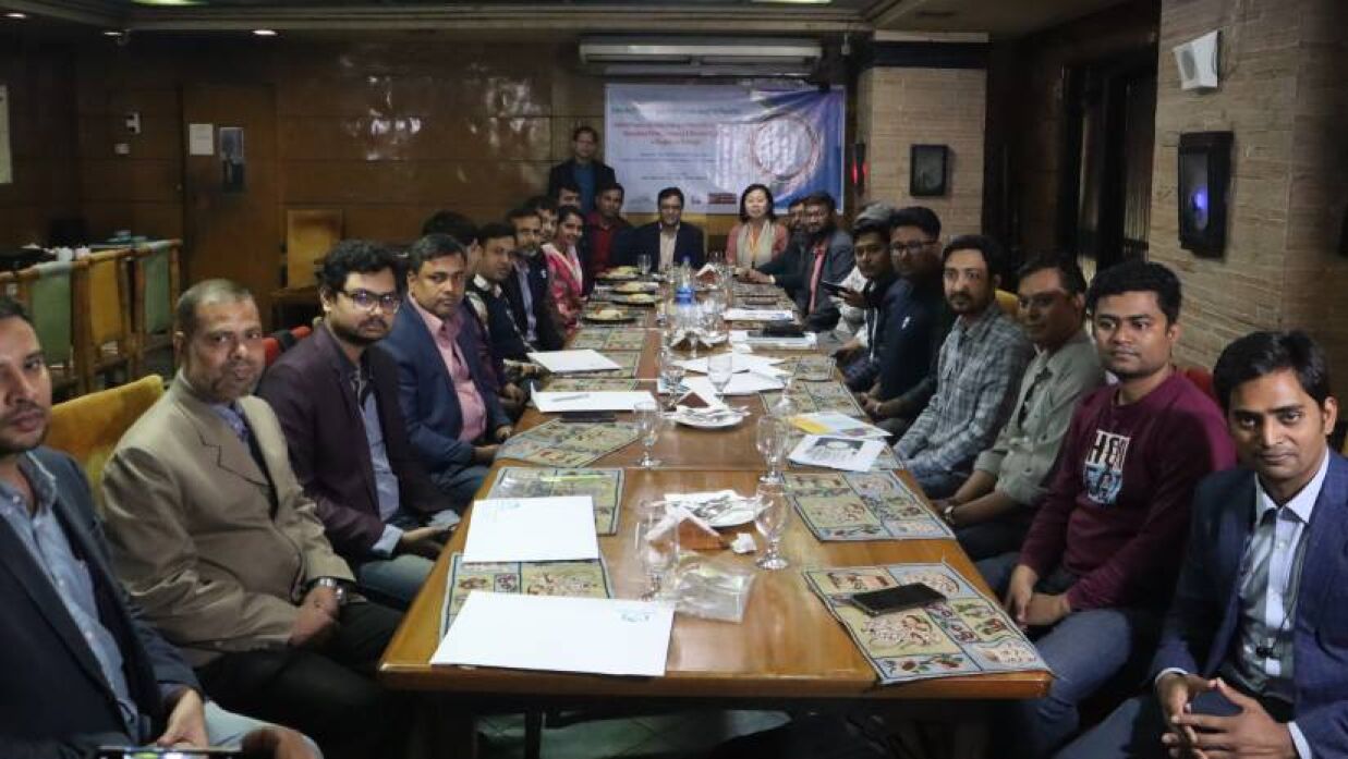 কর্মশালায় অংশগ্রহণকারীরা