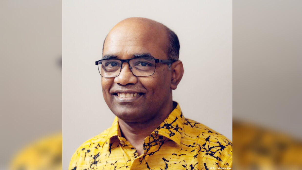 ড. ফাহমিদুল হক