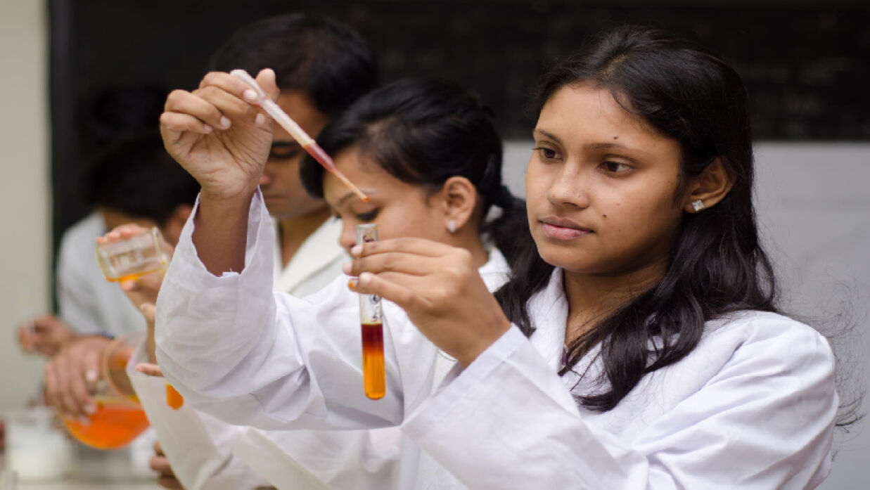 বাংলাদেশ ইউনিভার্সিটির ফার্মেসি বিভাগের সাময়িক অ্যাক্রিডিটেশন স্থগিতাদেশ প্রত্যাহার