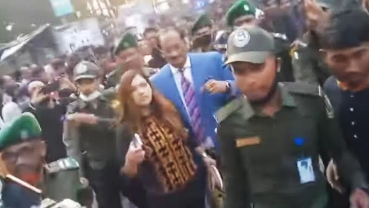 তিশা-মুশতাকের সঙ্গে দুঃখজনক ঘটনা ঘটেছে: বাংলা একাডেমি