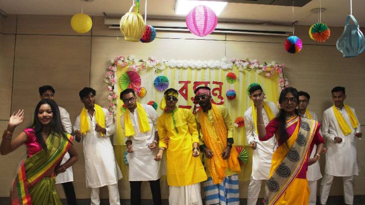 নানা আয়োজনে বসন্তকে বরণ করল ইউসিএসআই বিশ্ববিদ্যালয়