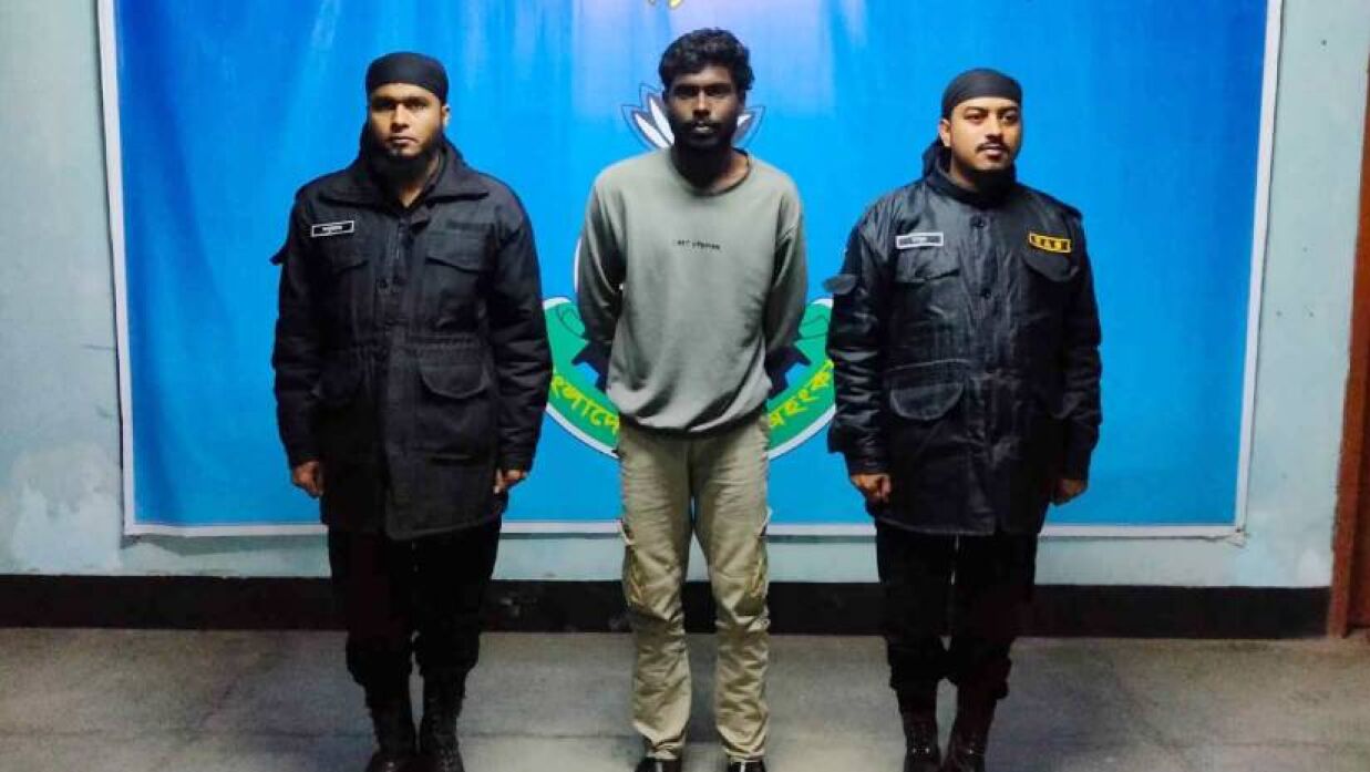 কলেজ ছাত্রীকে ধর্ষণের ঘটনায় প্রধান অভিযুক্ত সাজন মিয়াকে (২২) গ্রেপ্তার করেছে র‌্যাব