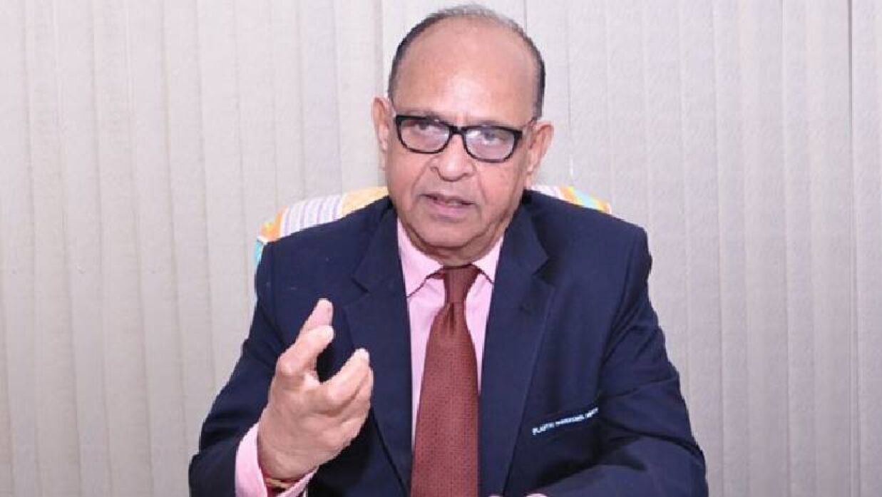 স্বাস্থ্যমন্ত্রী ডা. সামন্ত লাল সেন