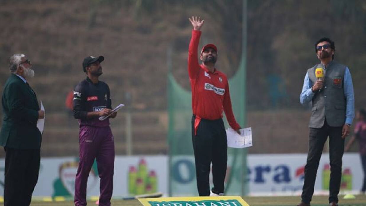 টস জিতে ফিল্ডিংয়ে তামিমের বরিশাল