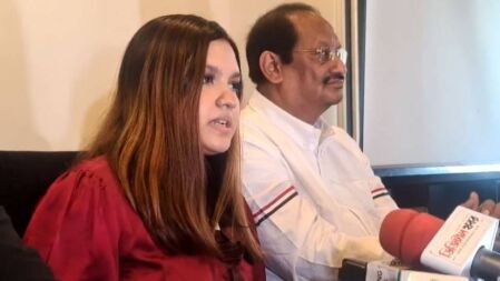 বাবার বিরুদ্ধে ফ্ল্যাট ও ৩০ লাখ টাকা দাবির অভিযোগ তিশার