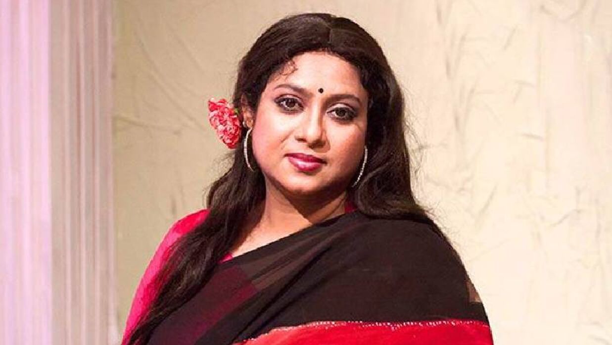 ঢাকঢোল পিটিয়ে দেশ ছাড়তে হবে কেন, প্রশ্ন শাবনূরের