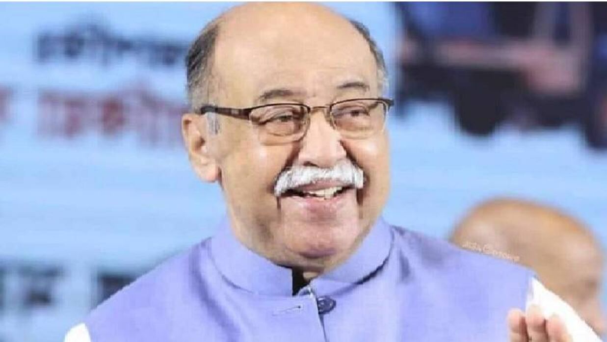 শিল্পমন্ত্রী নূরুল মজিদ মাহমুদ হুমায়ূন