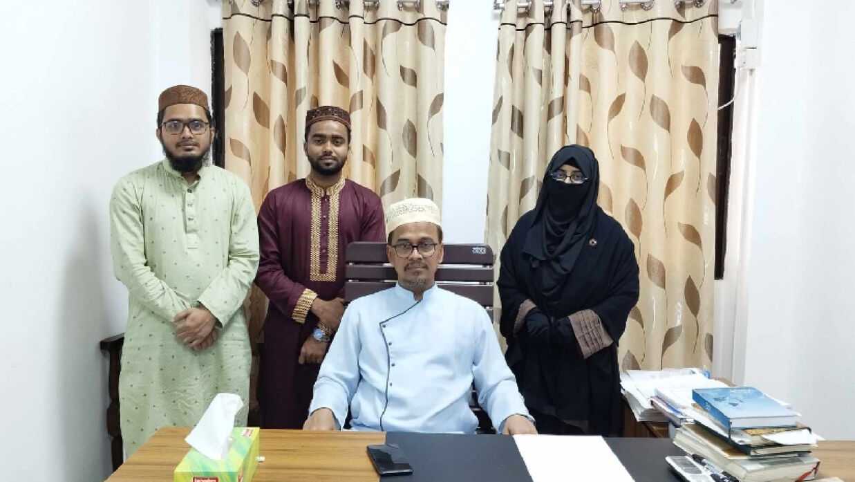 ওমরাহ পালনের সুযোগ পাওয়া ঢাবির তিন শিক্ষার্থী
