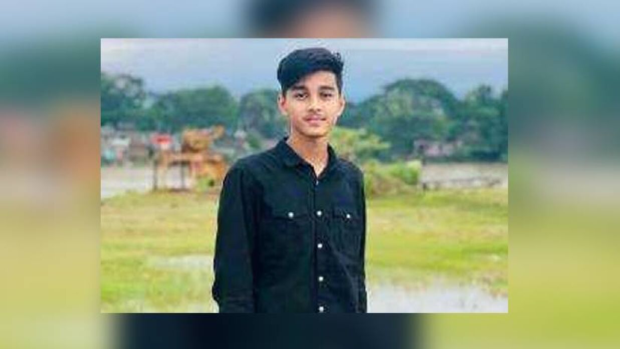 ২ মোটরসাইকেলের মুখোমুখি সংঘর্ষে প্রাণ গেল কলেজছাত্রের