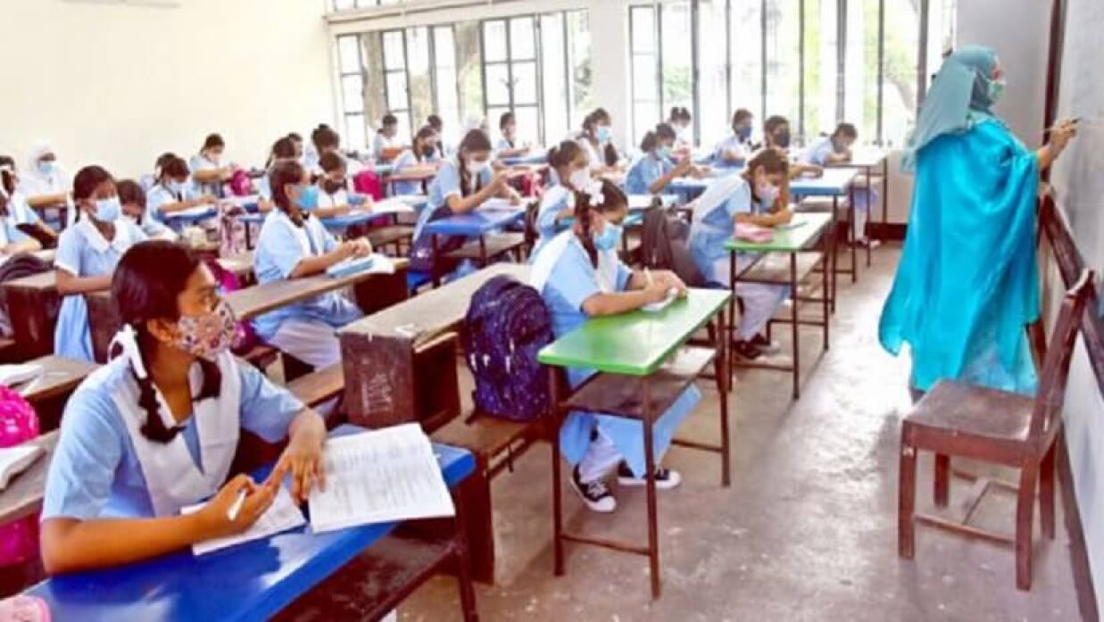 বছরে অন্তত ১৫০ দিন বন্ধ থাকে শিক্ষাপ্রতিষ্ঠান